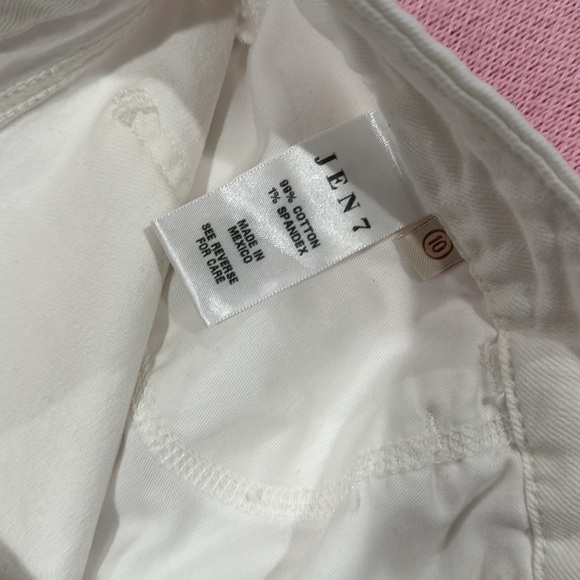 Jen 7 by 7 for all mankind short - Picture 6 of 10